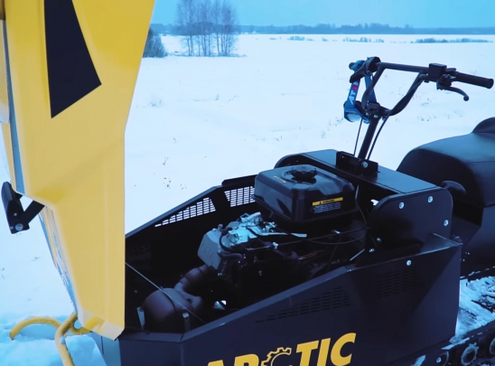 Откидной капот